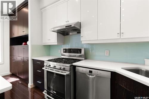 1980 Ottawa Street, Regina, SK - Indoor Photo Showing Kitchen