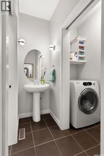 1980 Ottawa Street, Regina, SK - Indoor Photo Showing Laundry Room
