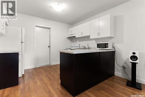 1980 Ottawa Street, Regina, SK - Indoor Photo Showing Kitchen