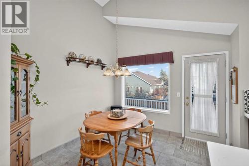 150 Somerset Close Sw, Calgary, AB - Indoor Photo Showing Dining Room