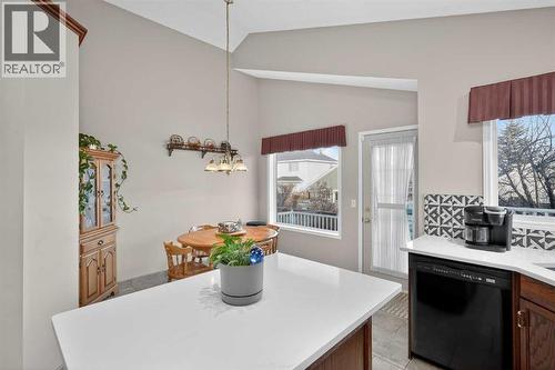 150 Somerset Close Sw, Calgary, AB - Indoor Photo Showing Dining Room