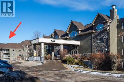 301, 3301 Millrise Point SW  Calgary, AB T2Y 3W4