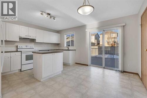 183 Covepark Way Ne, Calgary, AB - Indoor Photo Showing Kitchen