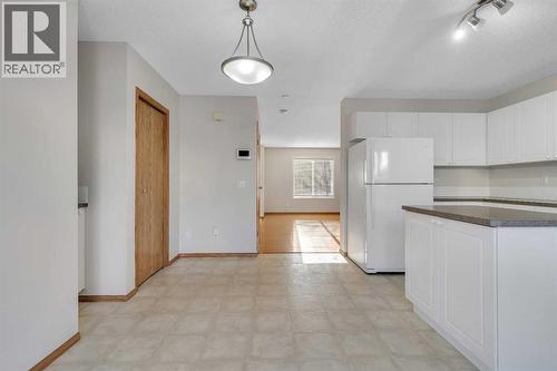 183 Covepark Way Ne, Calgary, AB - Indoor Photo Showing Kitchen