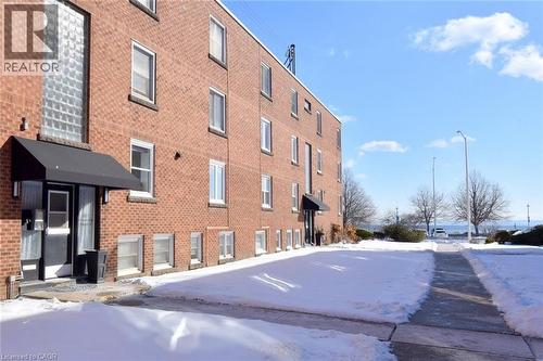 1351 LAKESHORE Road Unit# 16  Burlington, ON L7S 1B1