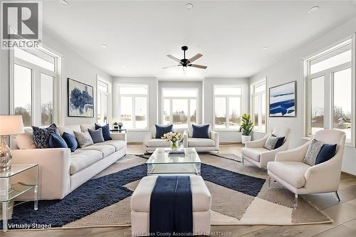 856 Talbot, Lakeshore, ON - Indoor Photo Showing Living Room