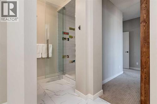 687 Cranston Avenue Se, Calgary, AB - Indoor Photo Showing Bathroom