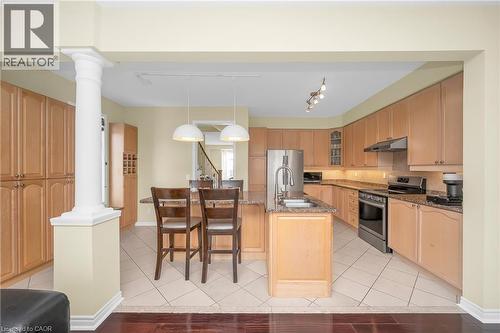3897 Quiet Creek Drive, Mississauga, ON - Indoor Photo Showing Kitchen