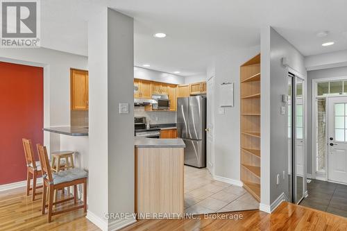 16 Cedar Valley Drive, Ottawa, ON - Indoor Photo Showing Kitchen