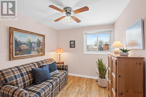 770 Trojan Avenue, Ottawa, ON - Indoor Photo Showing Living Room