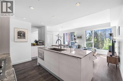 407, 310 12 Avenue Sw, Calgary, AB - Indoor Photo Showing Kitchen With Upgraded Kitchen