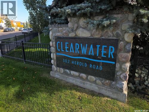 1 302 Herold Road, Saskatoon, SK - Outdoor