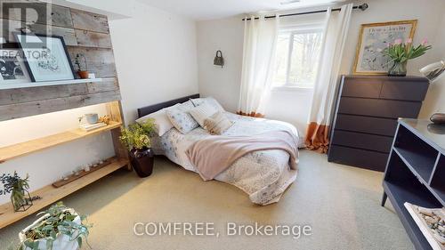 99 Mcbay Road, Brant (Brantford Twp), ON - Indoor Photo Showing Bedroom