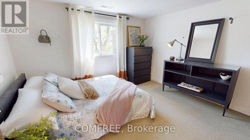 99 Mcbay Road, Brant (Brantford Twp), ON - Indoor Photo Showing Bedroom