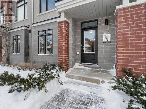 95 RUSTLE WOODS AVENUE  Markham, ON L6B 0V2