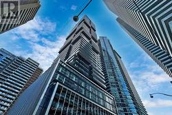 5004 - 55 CHARLES STREET E  Toronto, ON M4Y 0J1