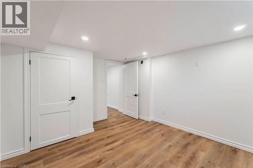 387 Weir Street N, Hamilton, ON - Indoor Photo Showing Other Room