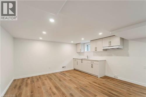 387 Weir Street N, Hamilton, ON - Indoor