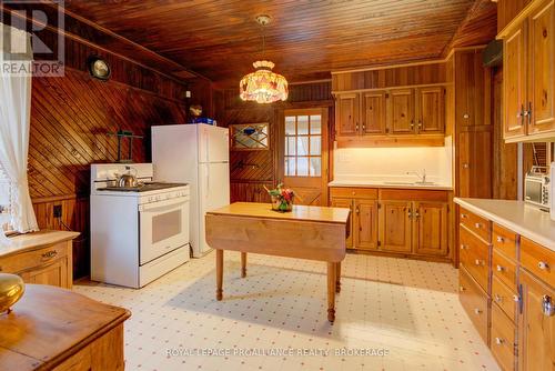 21 Osborne Street, Gananoque, ON - Indoor Photo Showing Kitchen