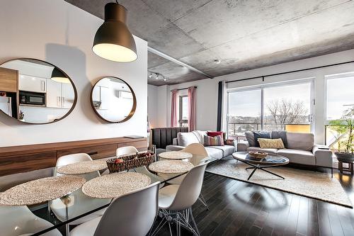 613-2335 Ch. Manella  Mont-Royal, QC H4P 0B3