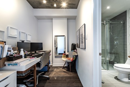 Boudoir - 613-2335 Ch. Manella, Mont-Royal, QC - Indoor