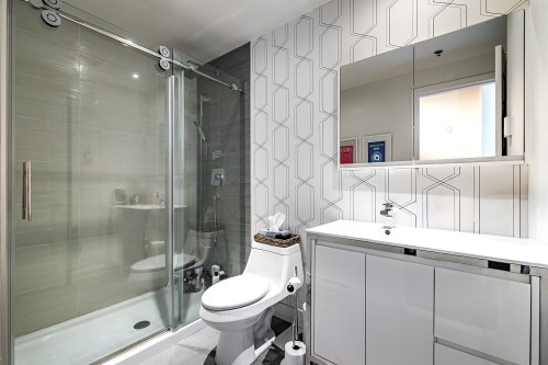 Salle de bains - 613-2335 Ch. Manella, Mont-Royal, QC - Indoor Photo Showing Bathroom