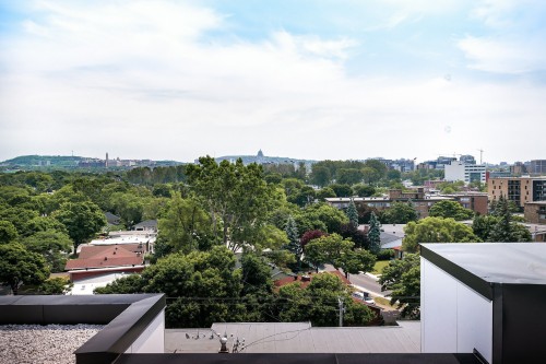 Vue - 613-2335 Ch. Manella, Mont-Royal, QC - Outdoor With View
