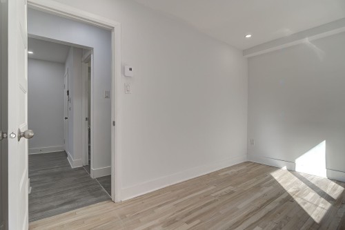 Office - 1358 Rue Sauvé E., Montréal (Ahuntsic-Cartierville), QC - Indoor Photo Showing Other Room