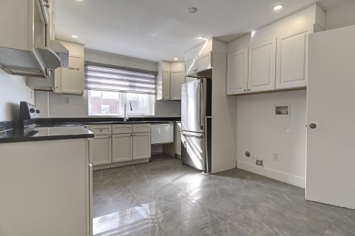 Office - 1358 Rue Sauvé E., Montréal (Ahuntsic-Cartierville), QC - Indoor Photo Showing Kitchen