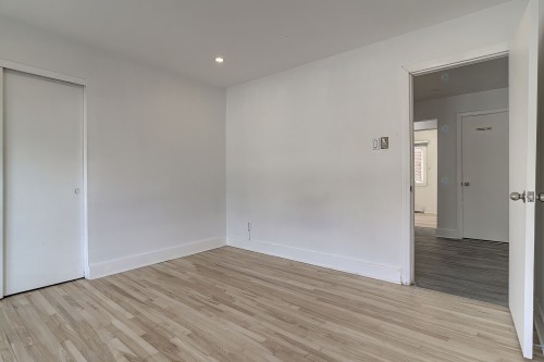 Office - 1358 Rue Sauvé E., Montréal (Ahuntsic-Cartierville), QC - Indoor Photo Showing Other Room