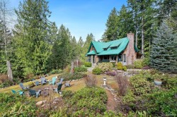 3003 Glen Eagles Rd  Shawnigan Lake, BC V8H 2E4