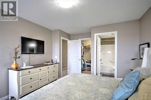 388 Auburn Crest Way Se, Calgary, AB - Indoor Photo Showing Bedroom