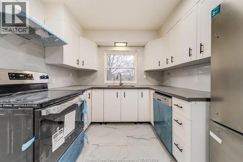 1114 Edward Unit# Upper, Windsor, ON - Indoor Photo Showing Kitchen