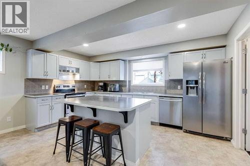 36 Bridlecrest Street Sw, Calgary, AB - Indoor Photo Showing Kitchen