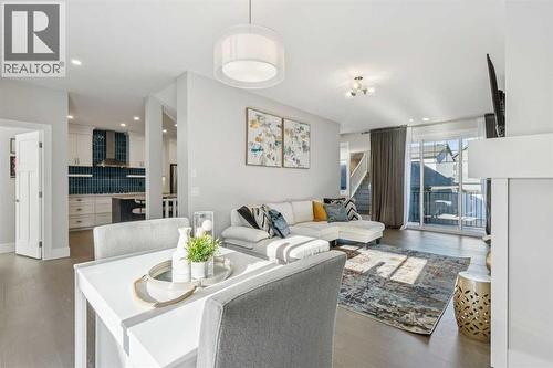 16 Treeline Lane Sw, Calgary, AB - Indoor