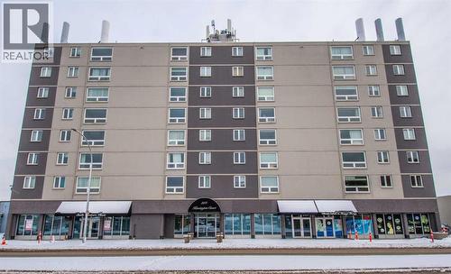 303, 314 14 Street NW  Calgary, AB T2N 1Z8