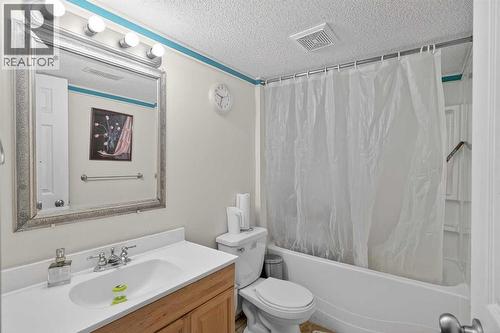 143 Taralake Way Ne, Calgary, AB - Indoor Photo Showing Bathroom