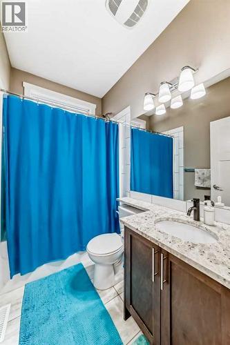 96 Skyview Ranch Avenue Ne, Calgary, AB - Indoor Photo Showing Bathroom