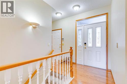 15875 Shannon Link Sw, Calgary, AB - Indoor Photo Showing Other Room