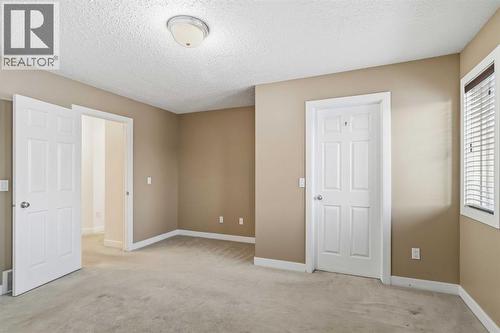250 Fox Crescent, Fort Mcmurray, AB - Indoor Photo Showing Other Room