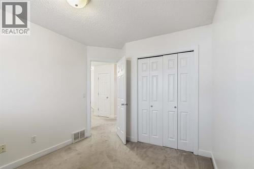 250 Fox Crescent, Fort Mcmurray, AB - Indoor Photo Showing Other Room