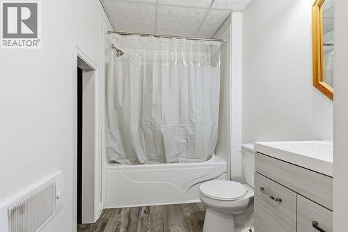 250 Fox Crescent, Fort Mcmurray, AB - Indoor Photo Showing Bathroom