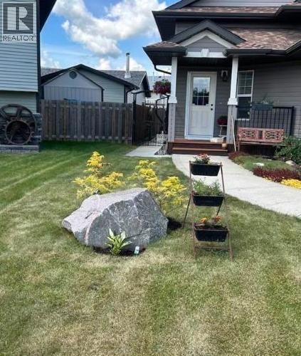 22 Morton Close, Penhold, AB - Outdoor With Deck Patio Veranda