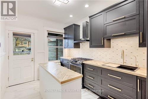 134 Sherman Avenue S, Hamilton, ON - Indoor Photo Showing Kitchen With Upgraded Kitchen