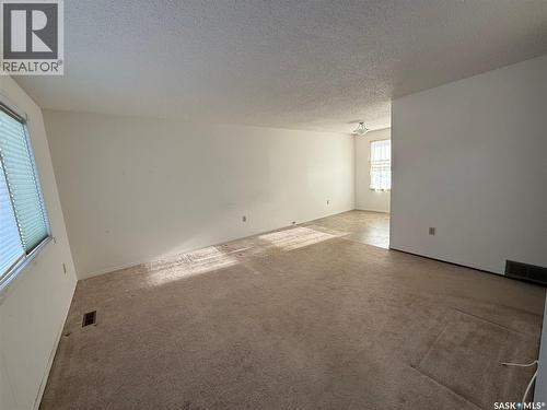 970 Larson Crescent, Eston, SK - Indoor Photo Showing Other Room