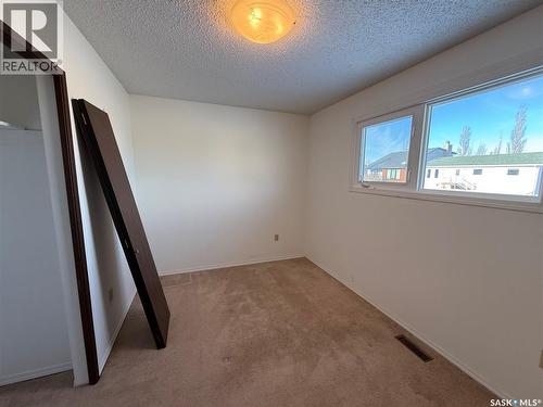 970 Larson Crescent, Eston, SK - Indoor Photo Showing Other Room