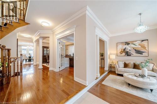 165 Alison Crescent, Oakville, ON - Indoor Photo Showing Living Room