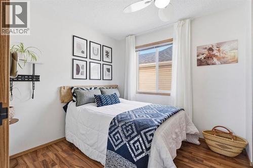 15029 5 Street Sw, Calgary, AB - Indoor Photo Showing Bedroom