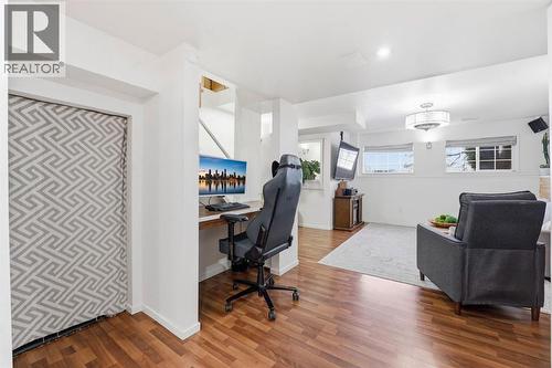 15029 5 Street Sw, Calgary, AB - Indoor