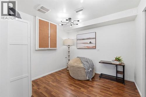 15029 5 Street Sw, Calgary, AB - Indoor